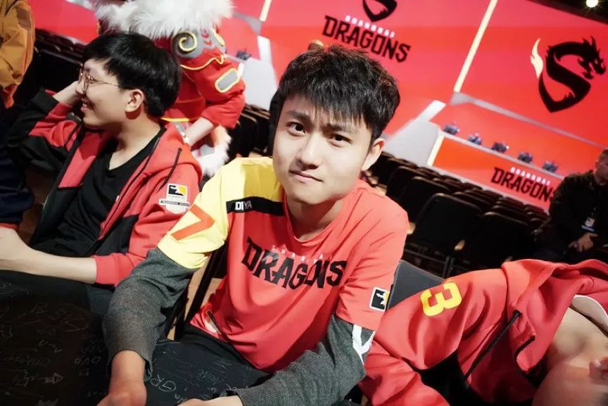 包含LGD横扫NS，Jankos爆发神勇的词条