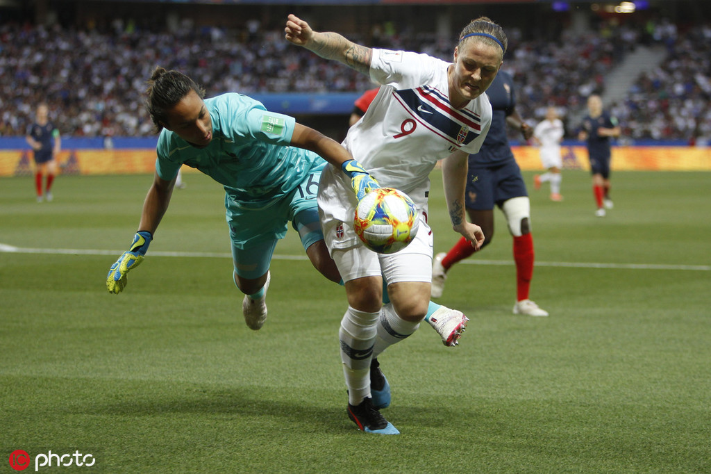 法国队力克韩国队，李梓嘉统治全场