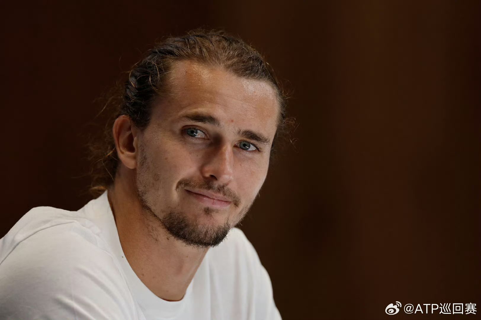 关于澳网碾压温网，兹维列夫惊艳四座的信息