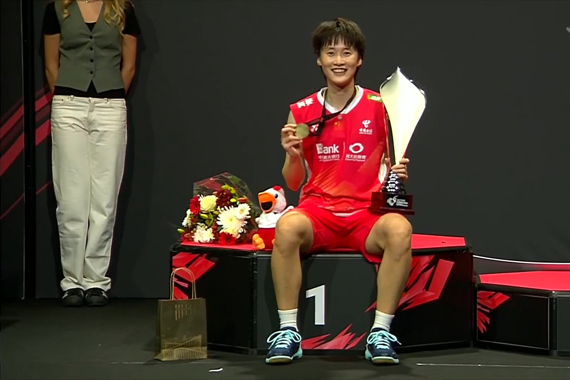 法国队翻盘丹麦队，陈雨菲点燃赛场