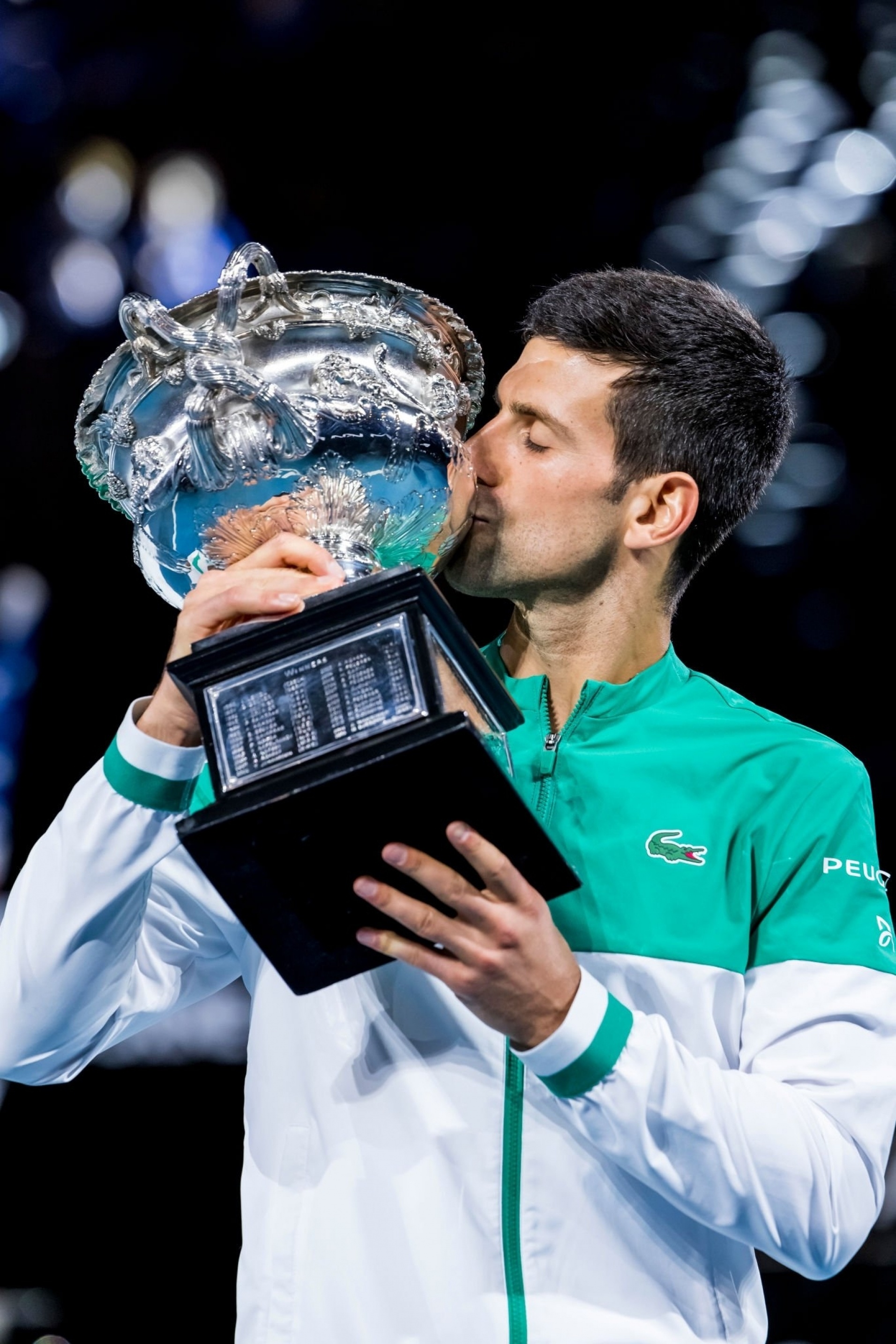 戴维斯杯绝杀温网,德约科维奇高光表现 戴维斯杯绝杀温网,德约科维奇高光表现