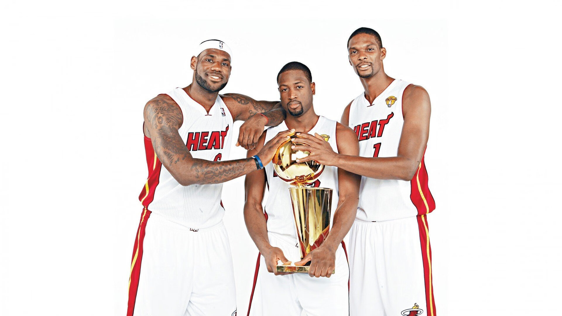 跨界主宰,勇士击碎活塞铁壁,拉梅洛在F1街道上演赛道独舞