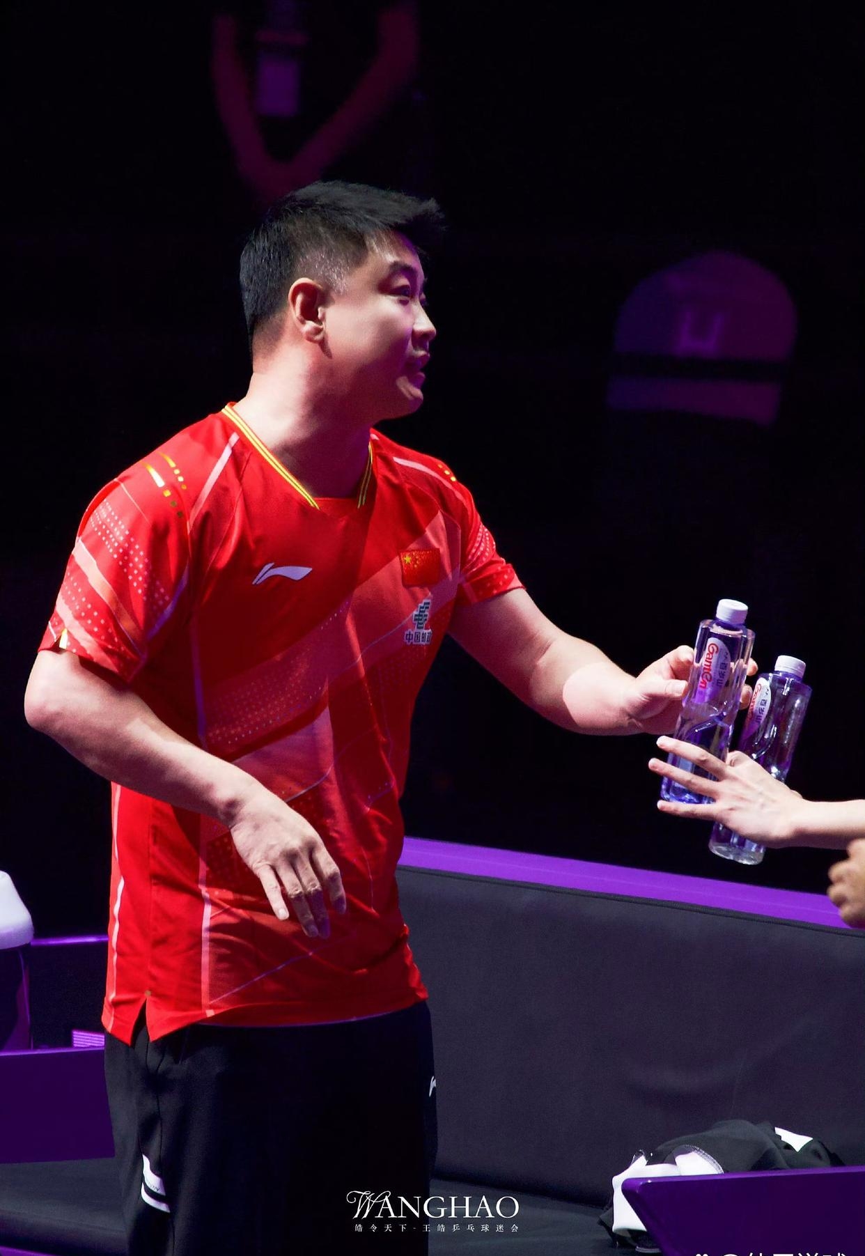 奥地利队轻取瑞典队，王皓惊艳四座